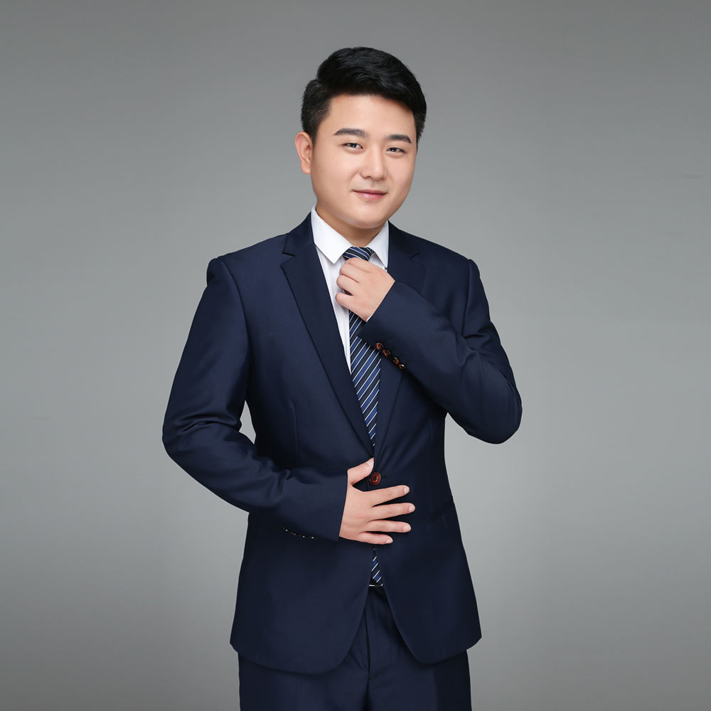 王教员 照片