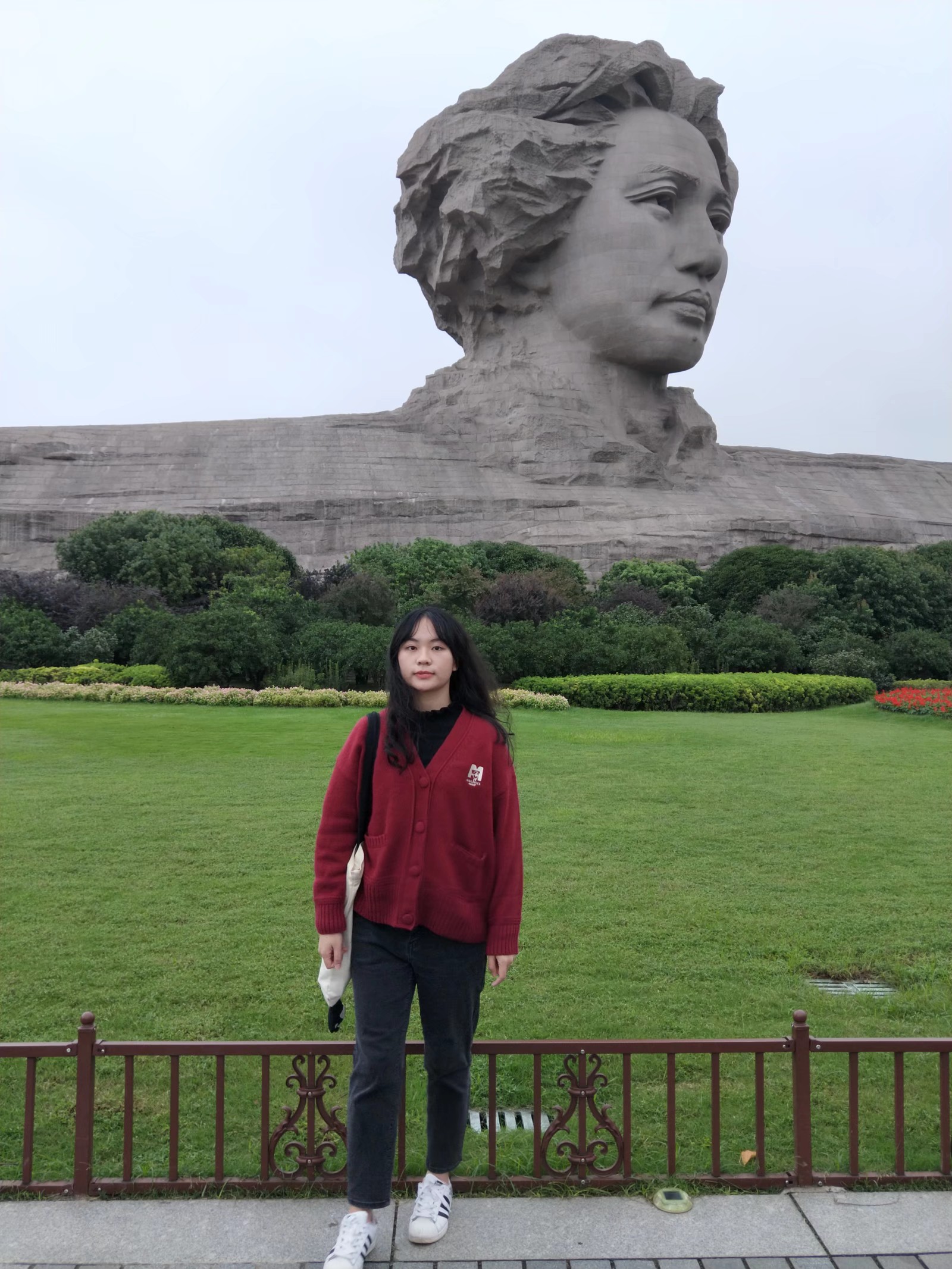 向教员 照片