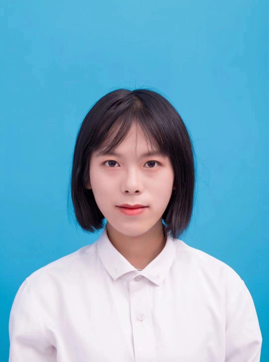 张教员 照片