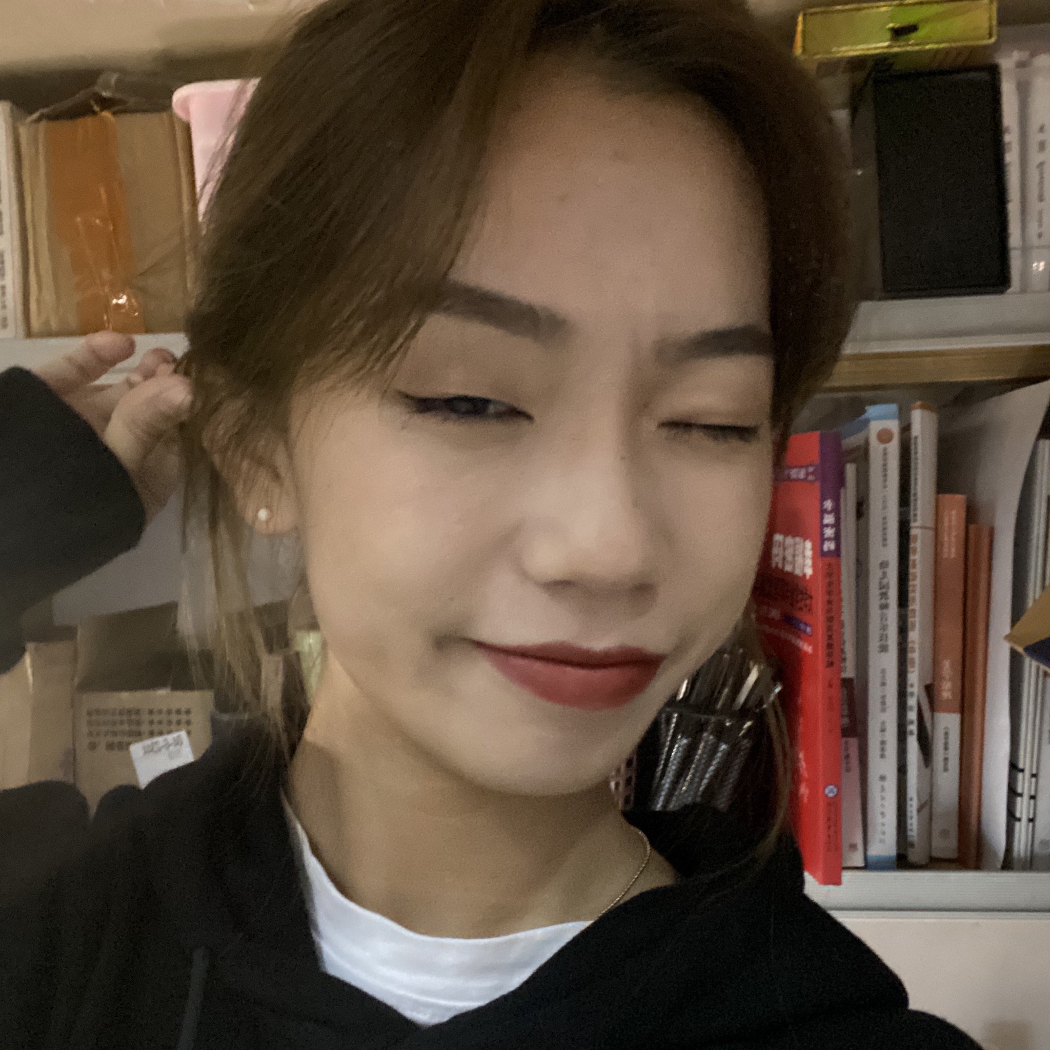 来教员 照片