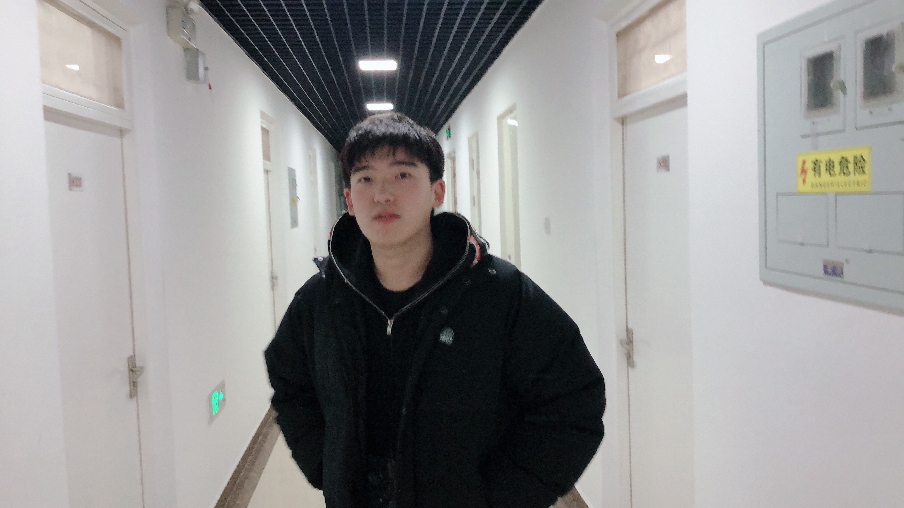 任教员 照片