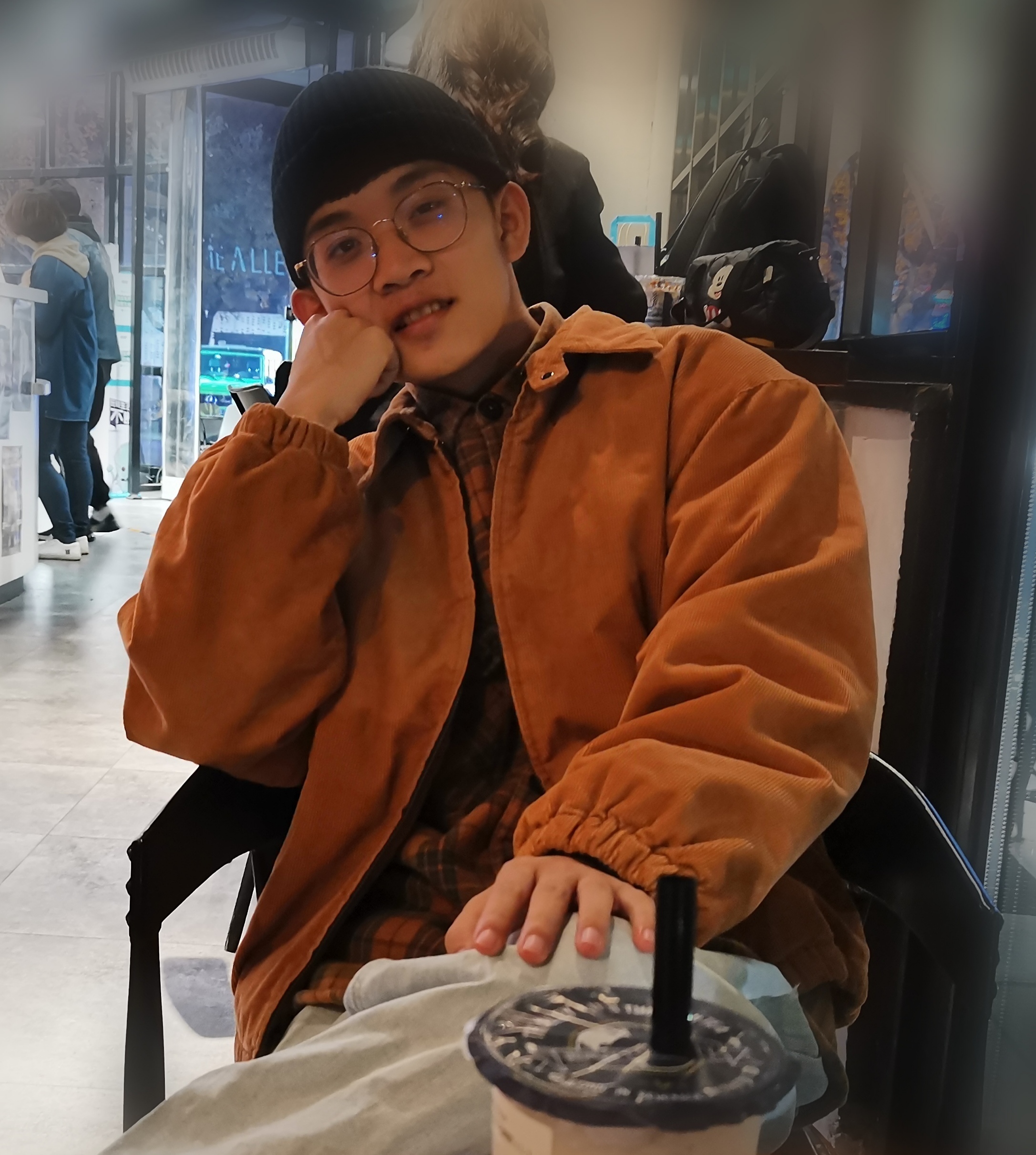 刘教员 照片
