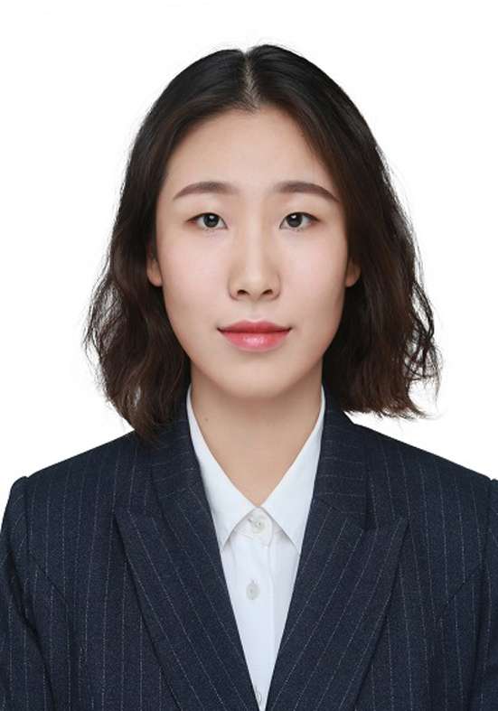 李教员 照片