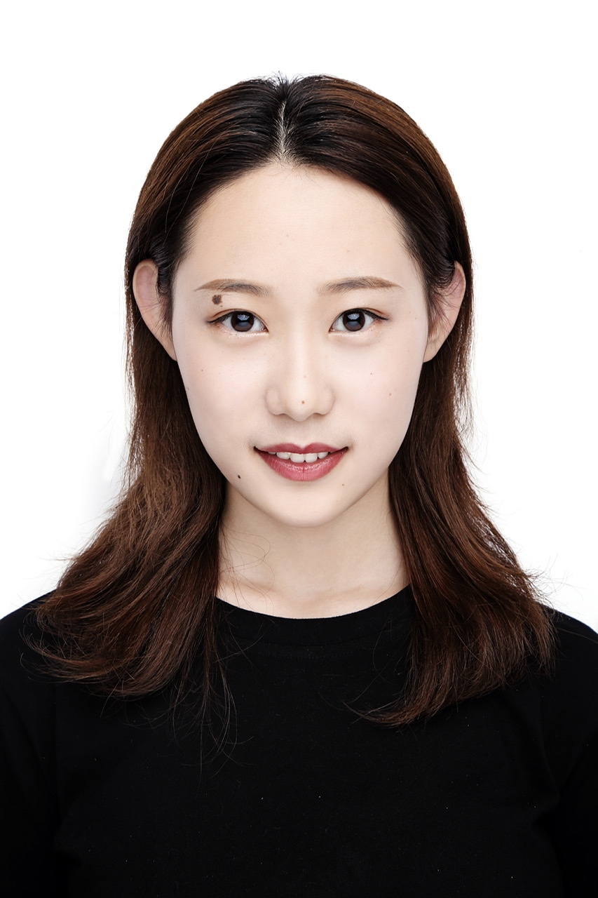 李教员 照片