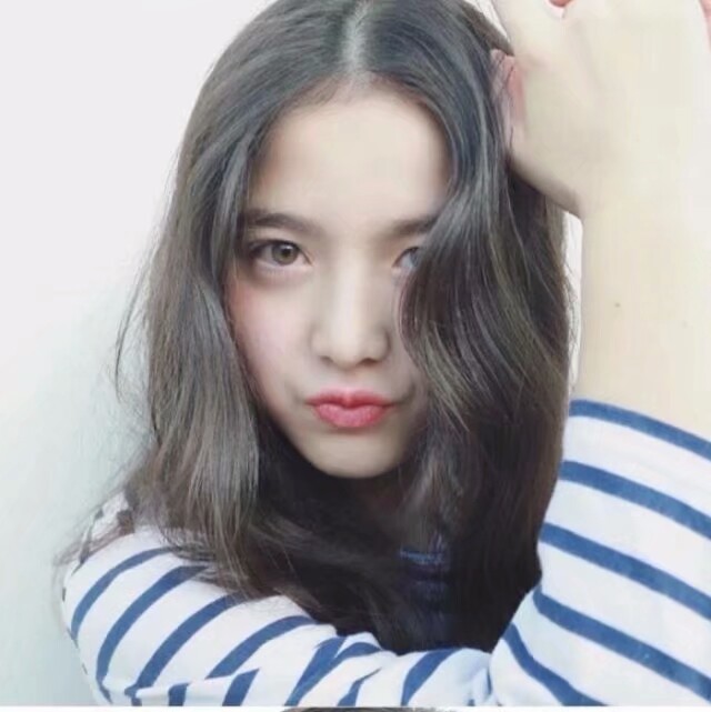 查教员 照片