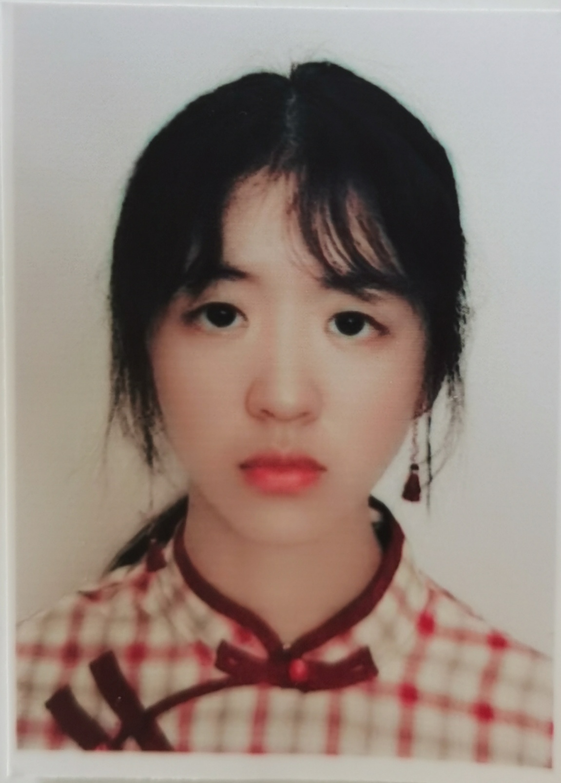 尹教员 照片