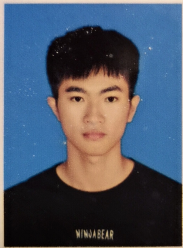 邱教员 照片