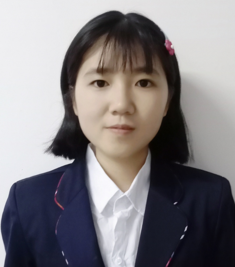 吕教员 照片