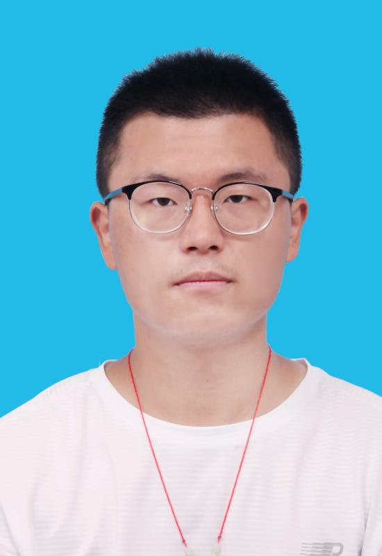 黄教员 照片