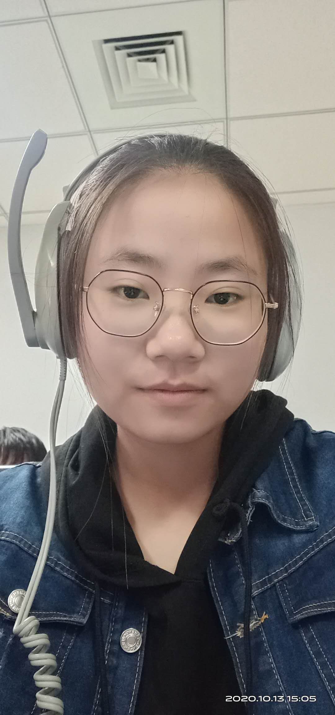 黄教员 照片