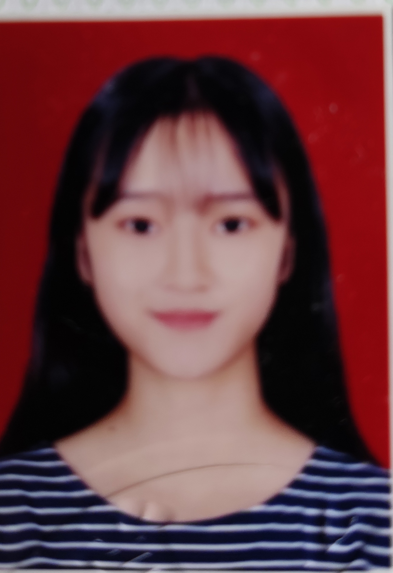 况教员 照片