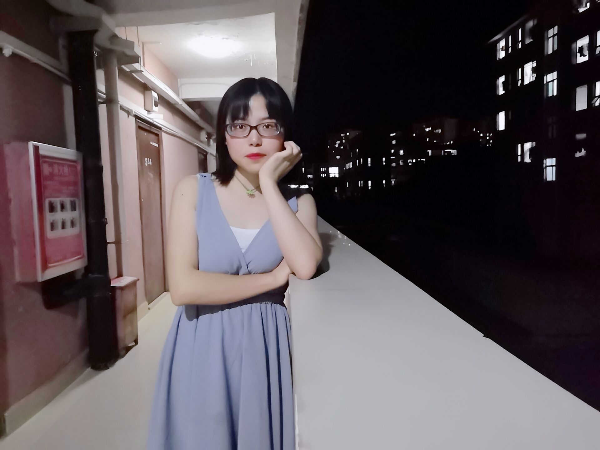 杨教员 照片
