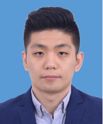 梁教员 照片