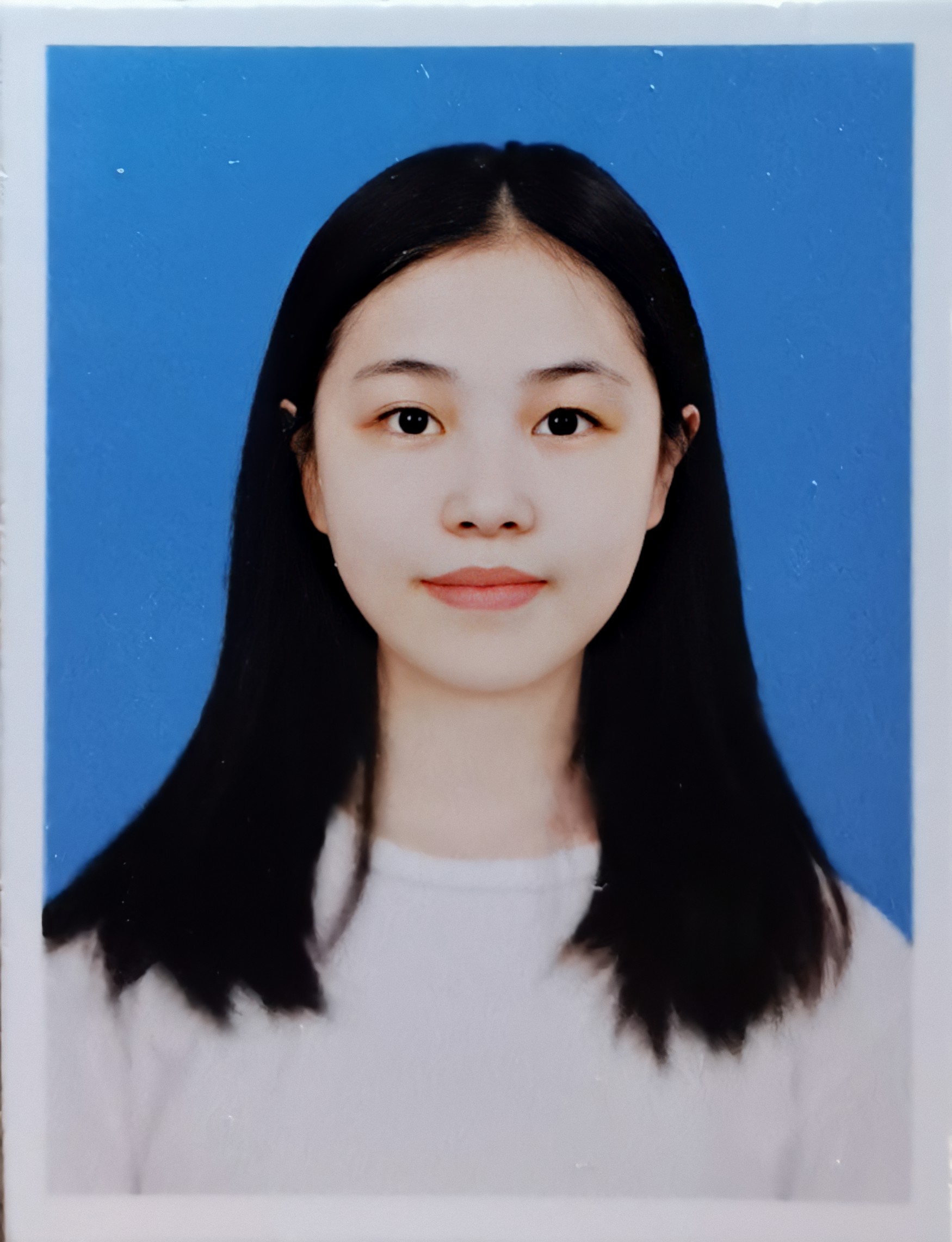 鲁教员 照片