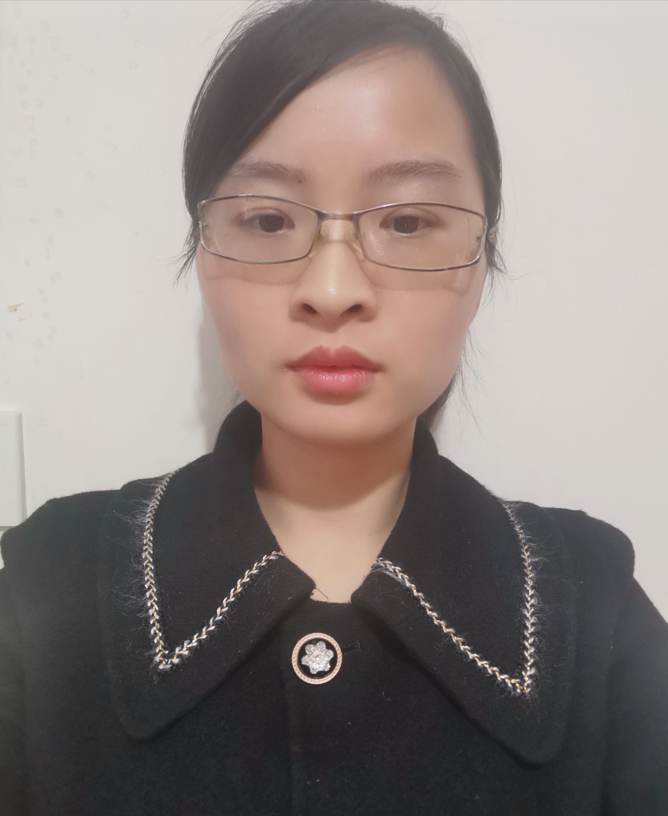 吴教员 照片