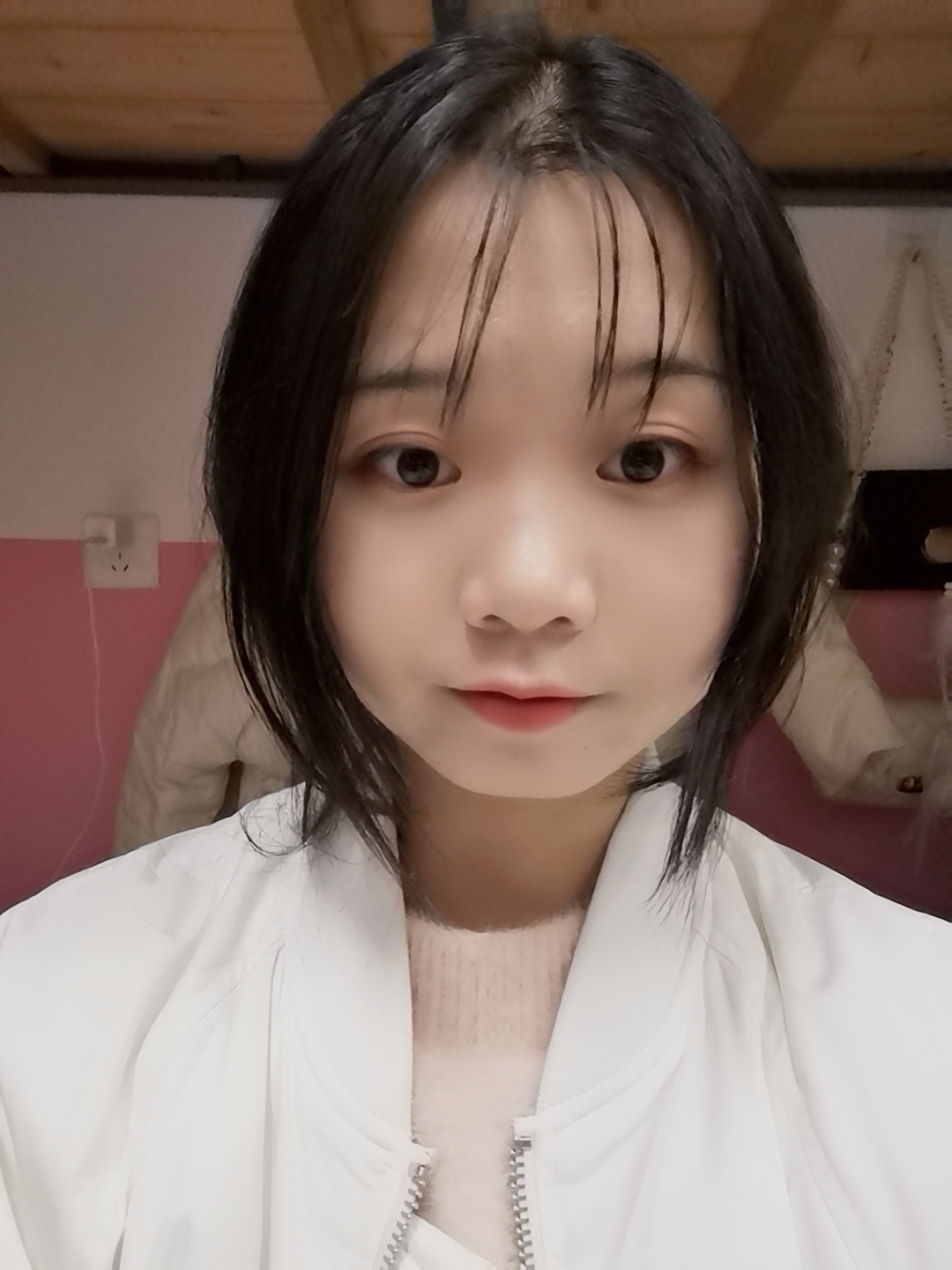 卢教员 照片