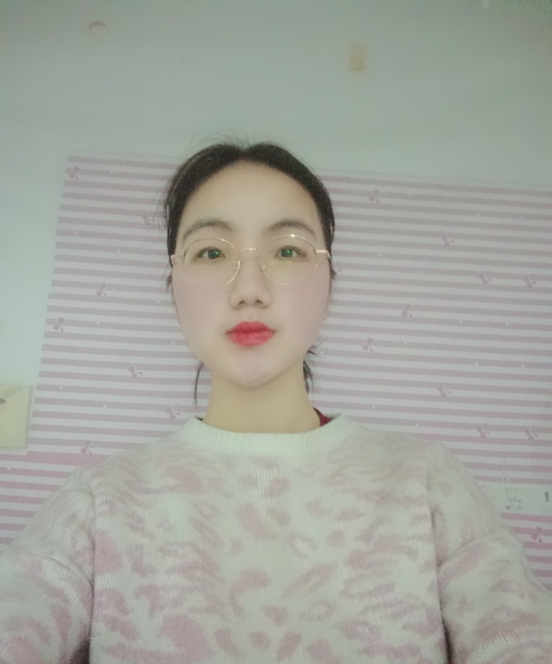 王教员 照片