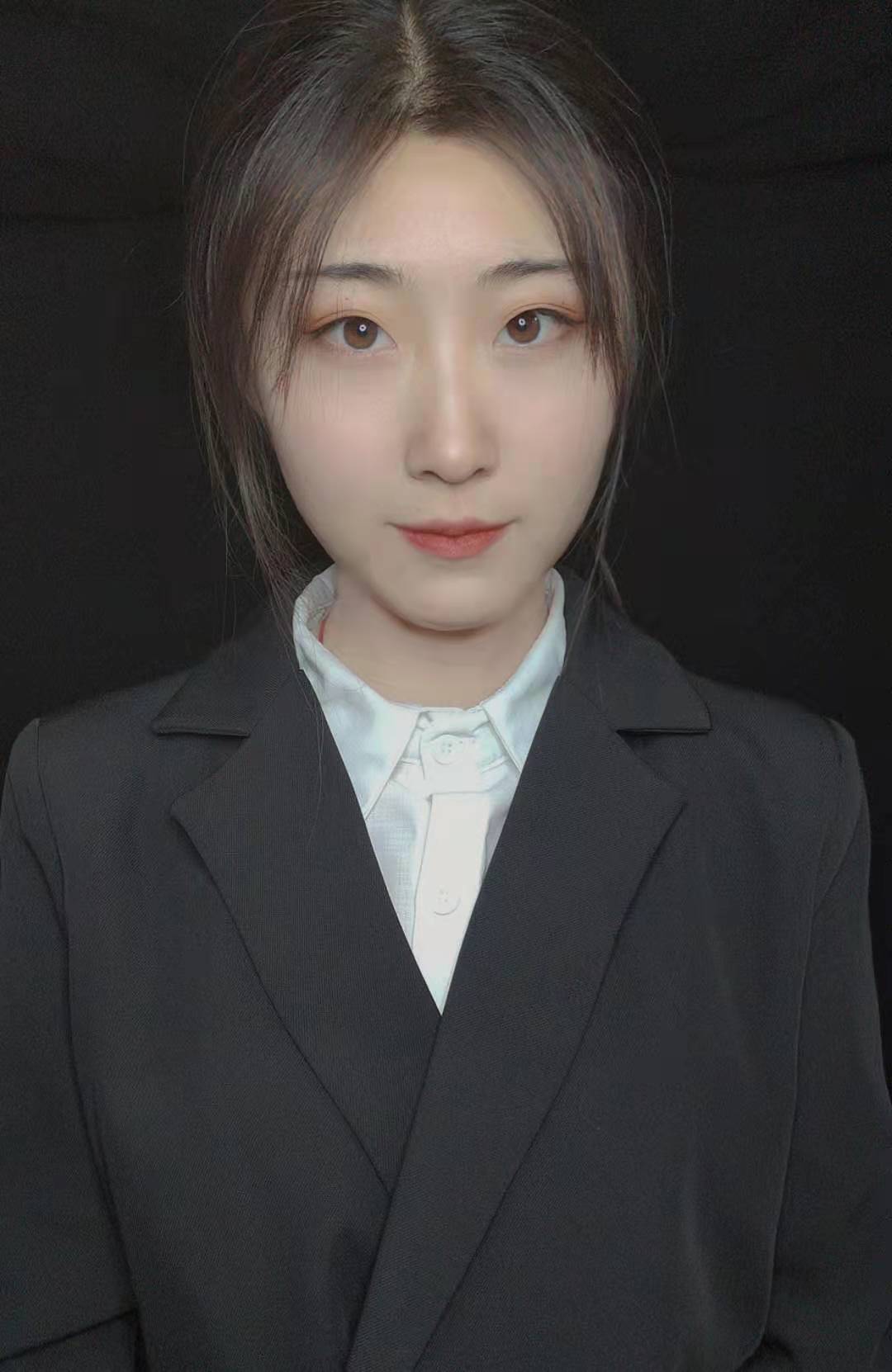 商教员 照片