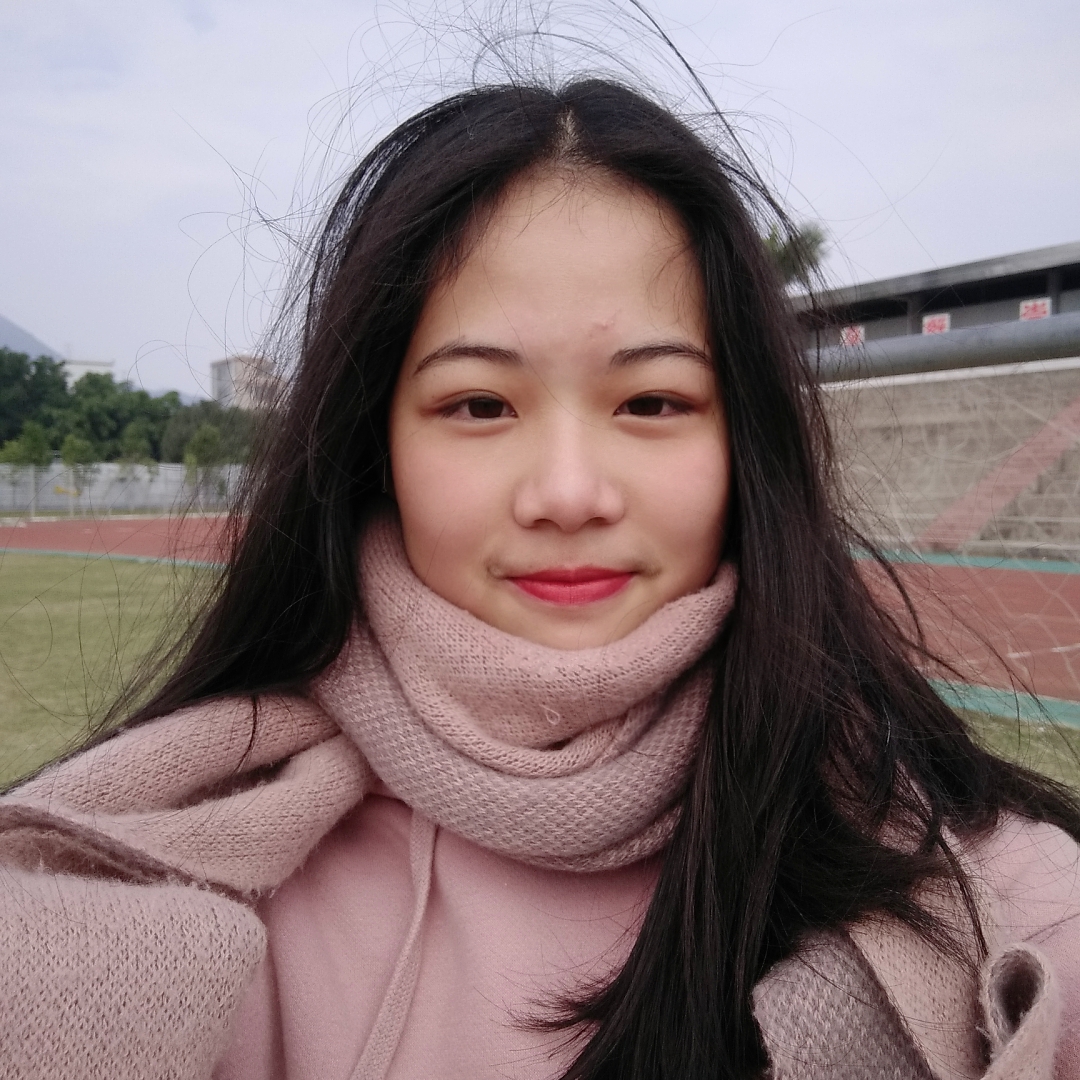 李教员 照片
