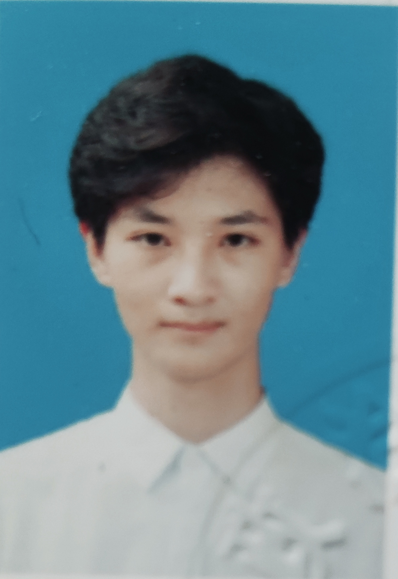 石教员 照片