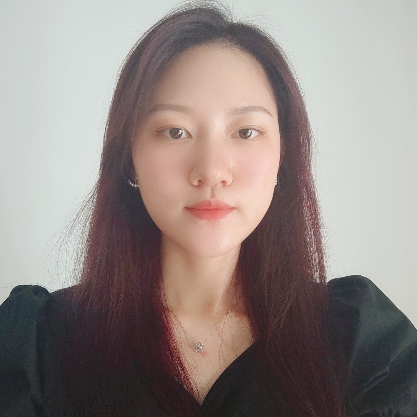 凌教员 照片
