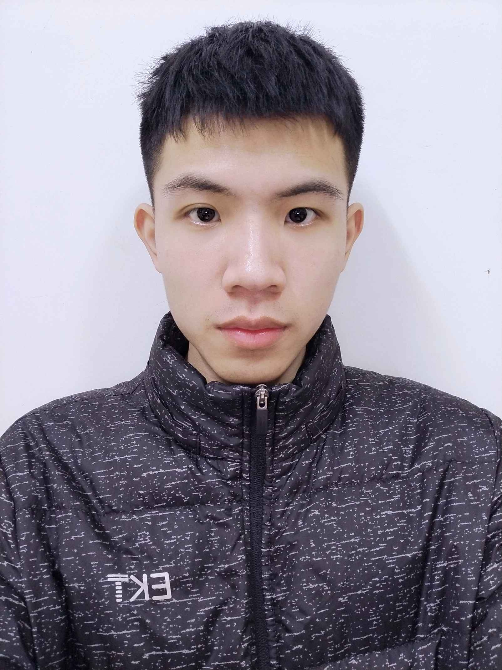 方教员 照片