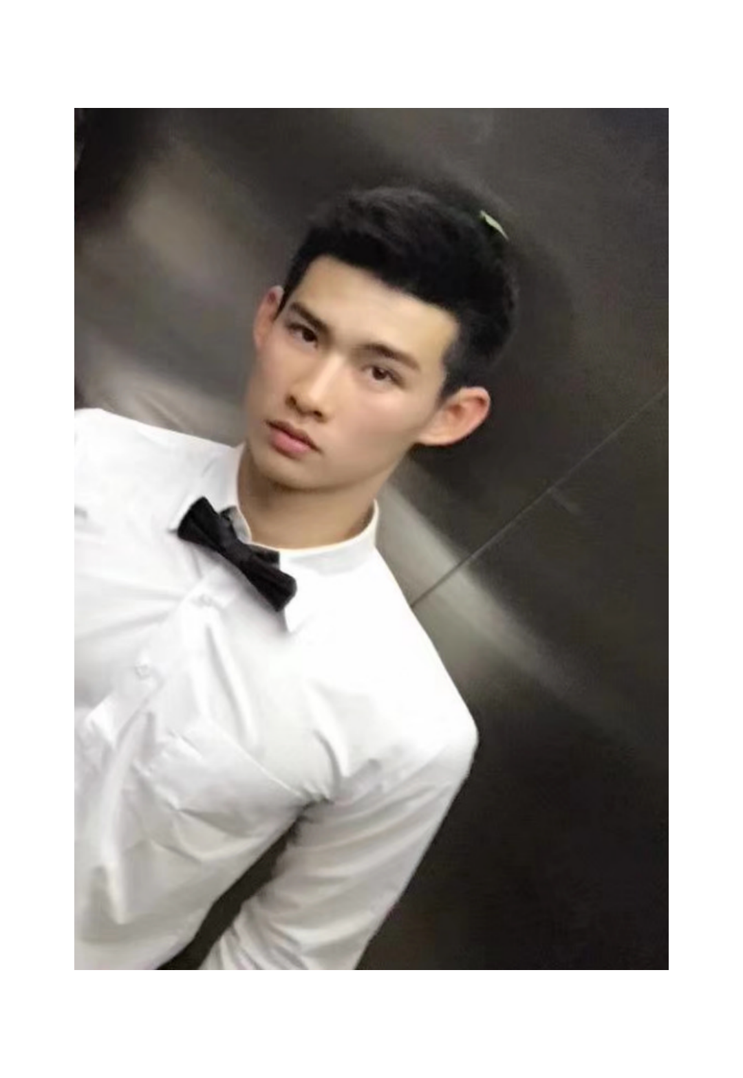 李教员 照片