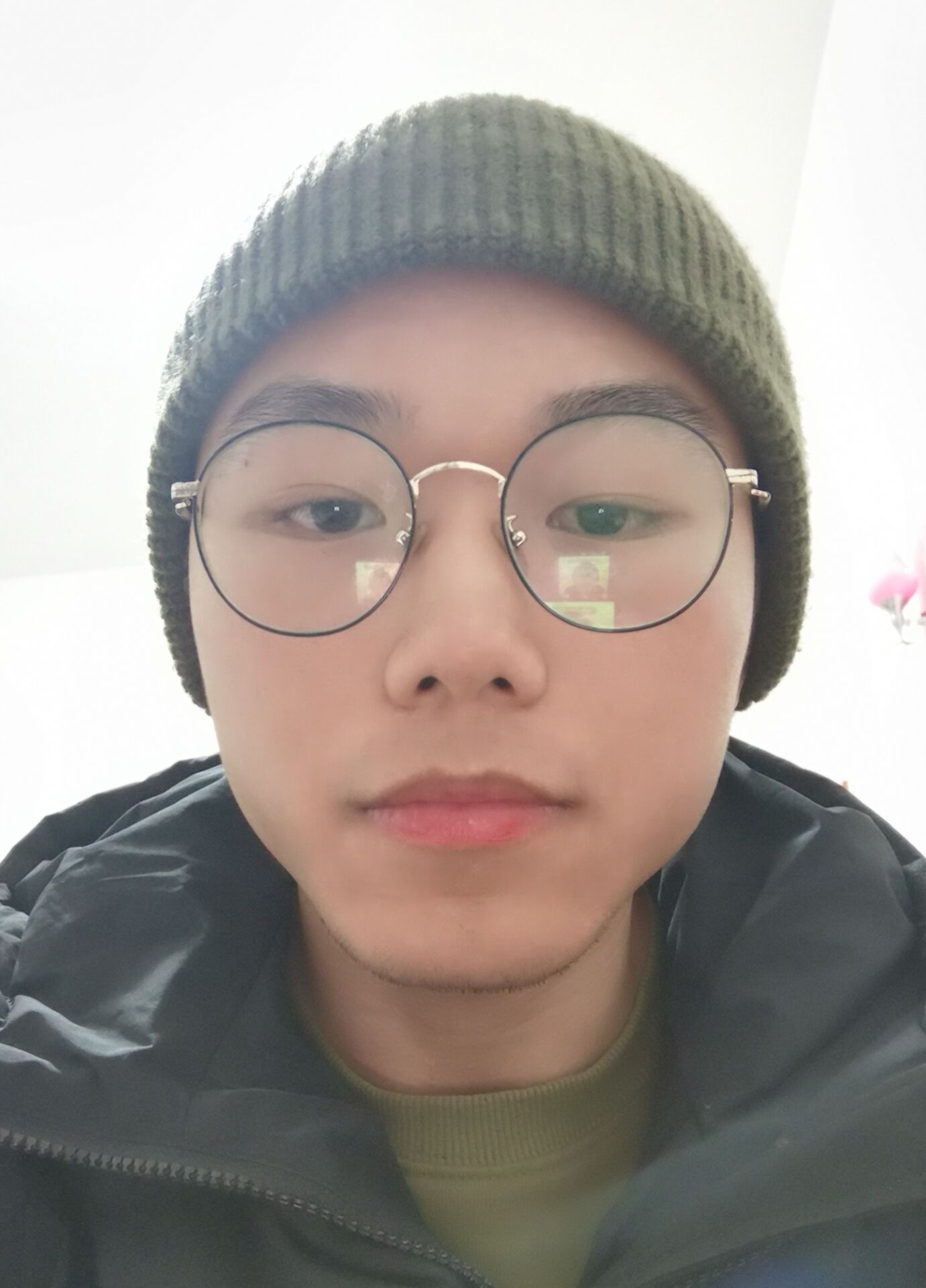 余教员 照片