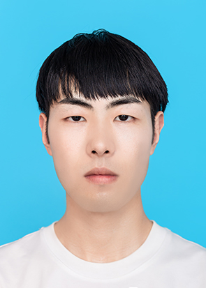 余教员 照片