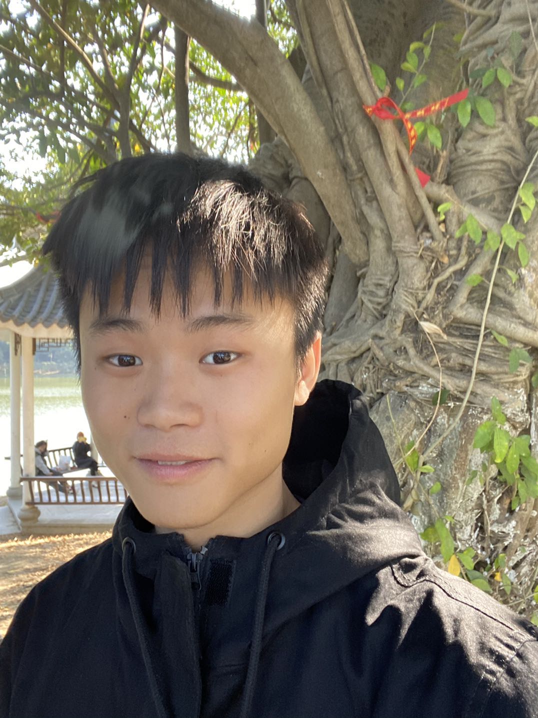陈教员 照片