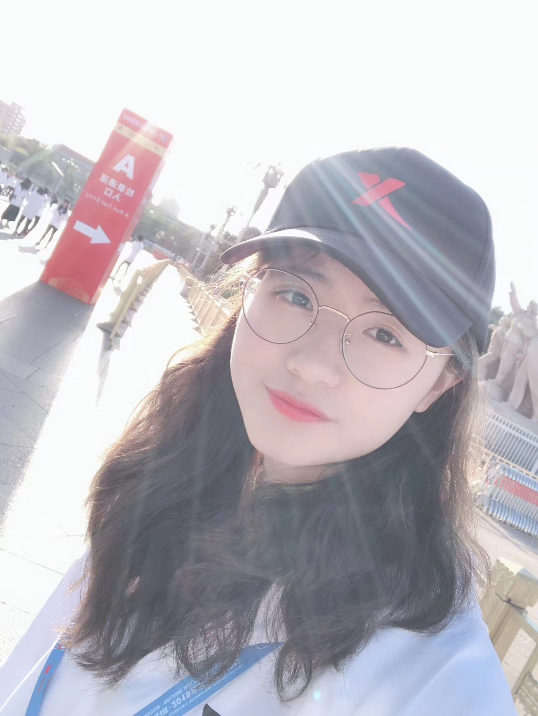 刘教员 照片