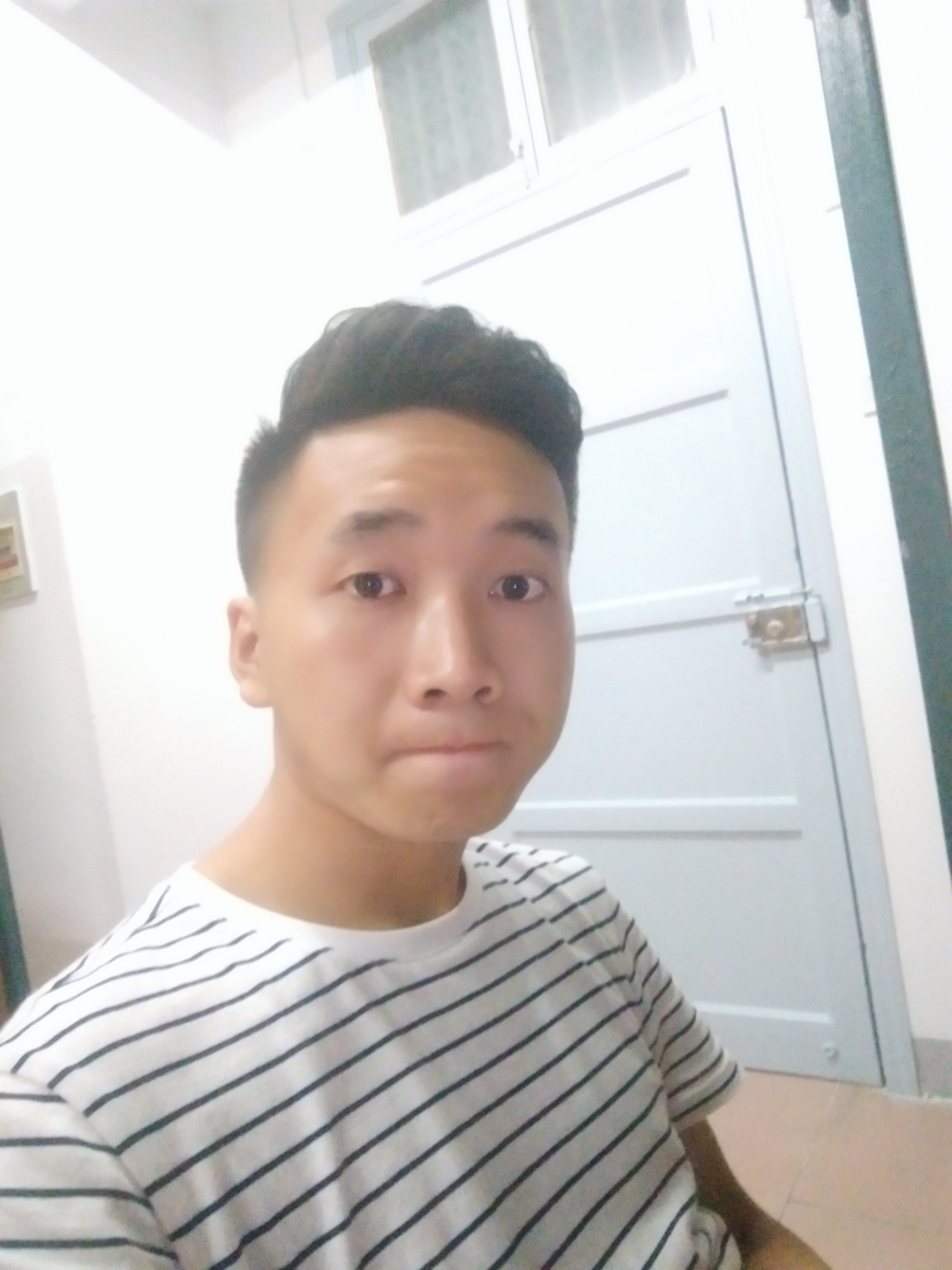 刘教员 照片