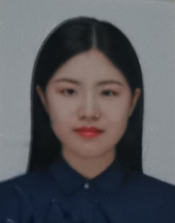 李教员 照片