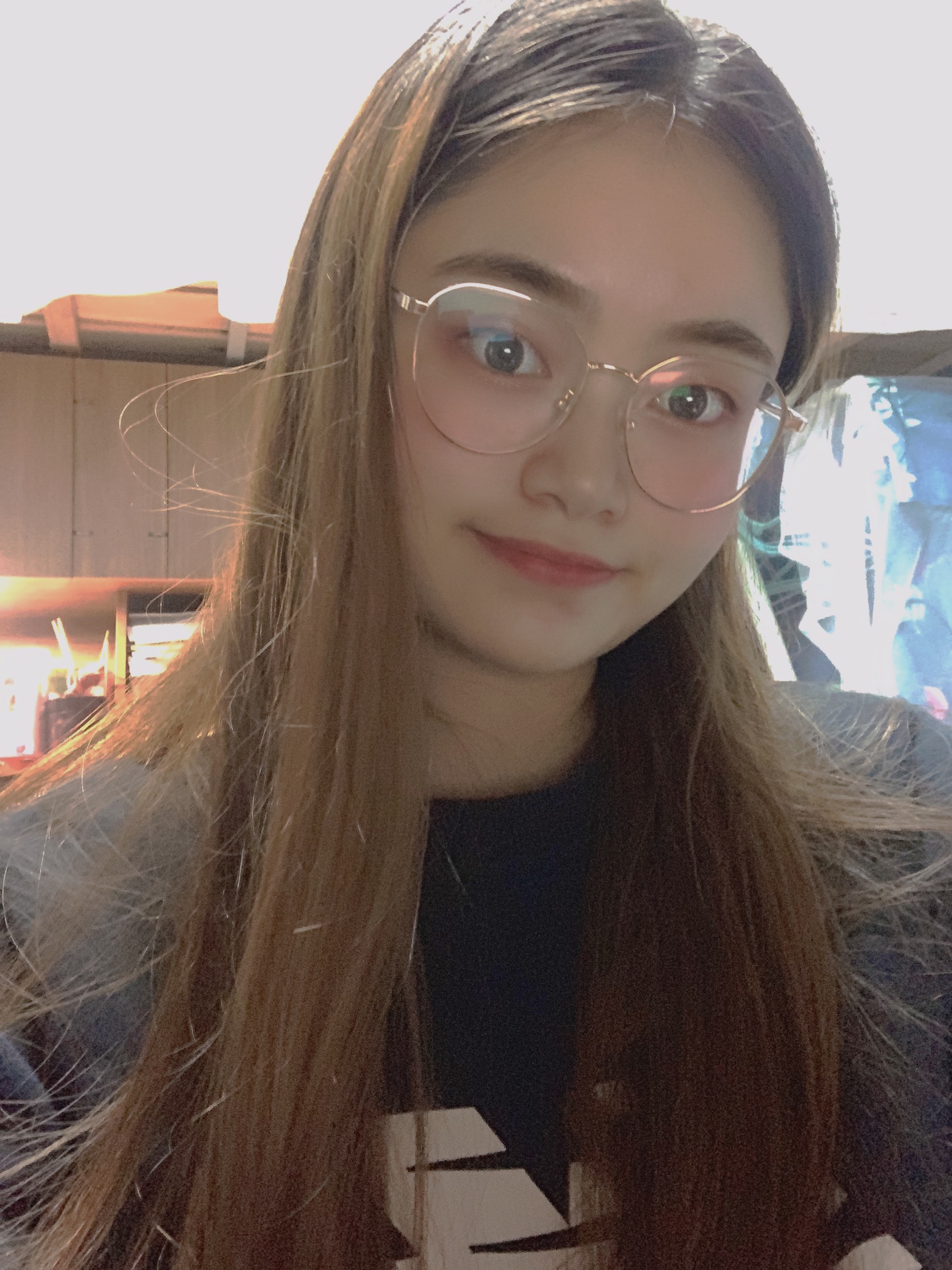 周教员 照片