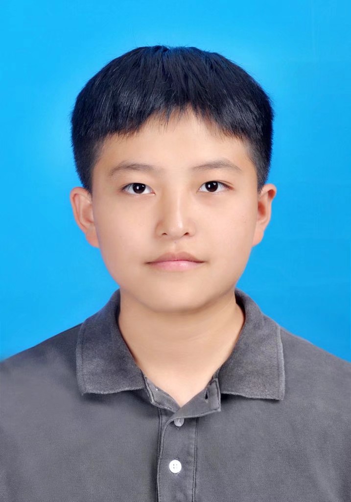 李教员 照片