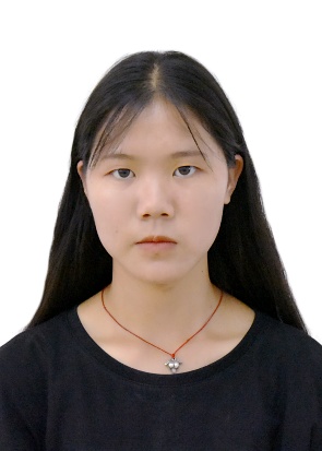 何教员 照片