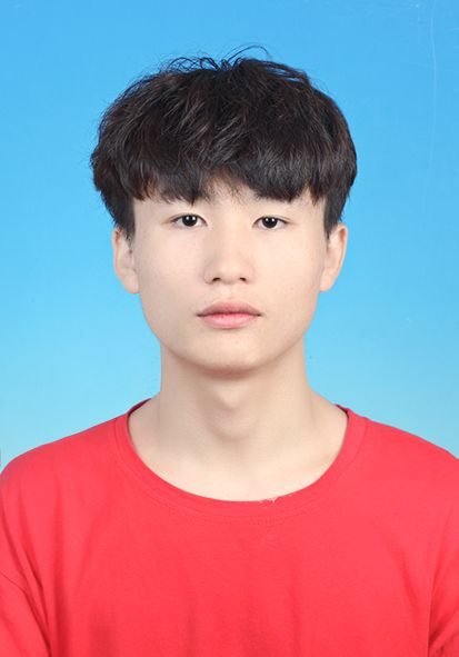 高教员 照片