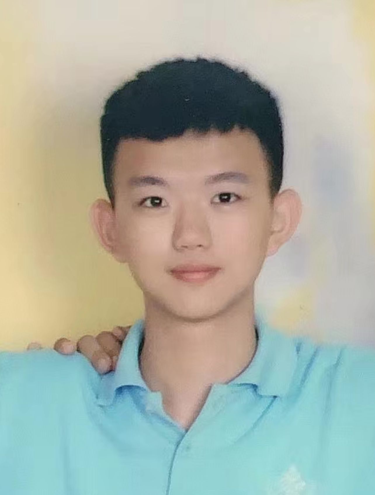 王教员 照片