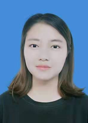 李教员 照片