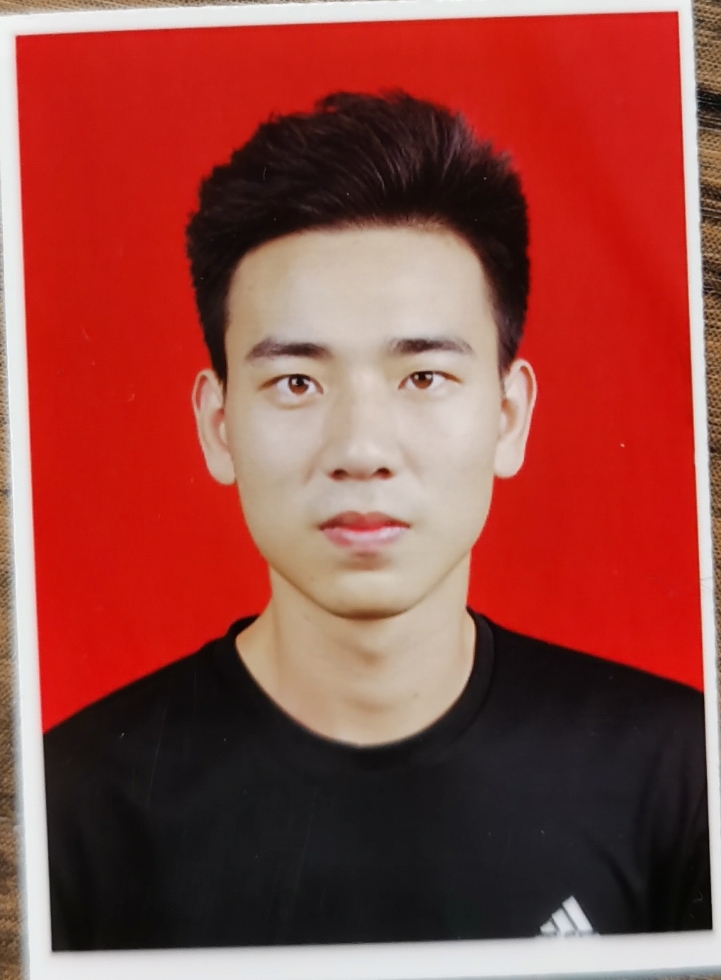 晏教员 照片