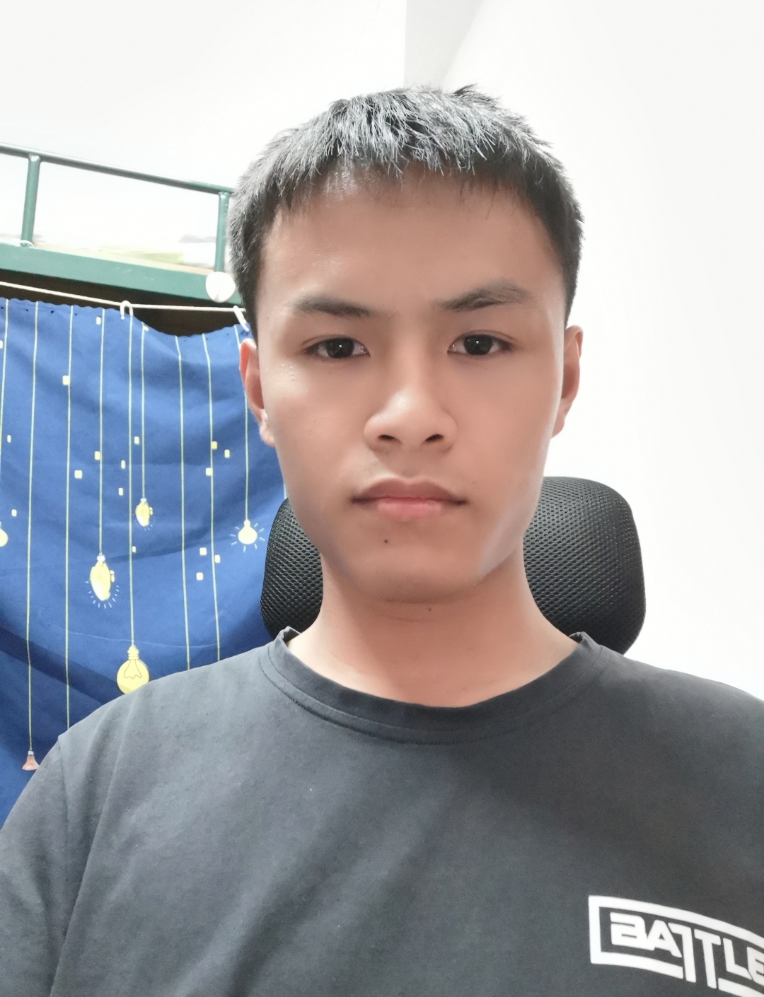 王教员 照片