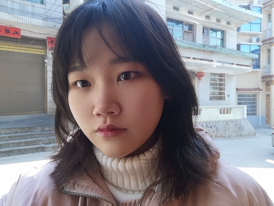 邬教员 照片