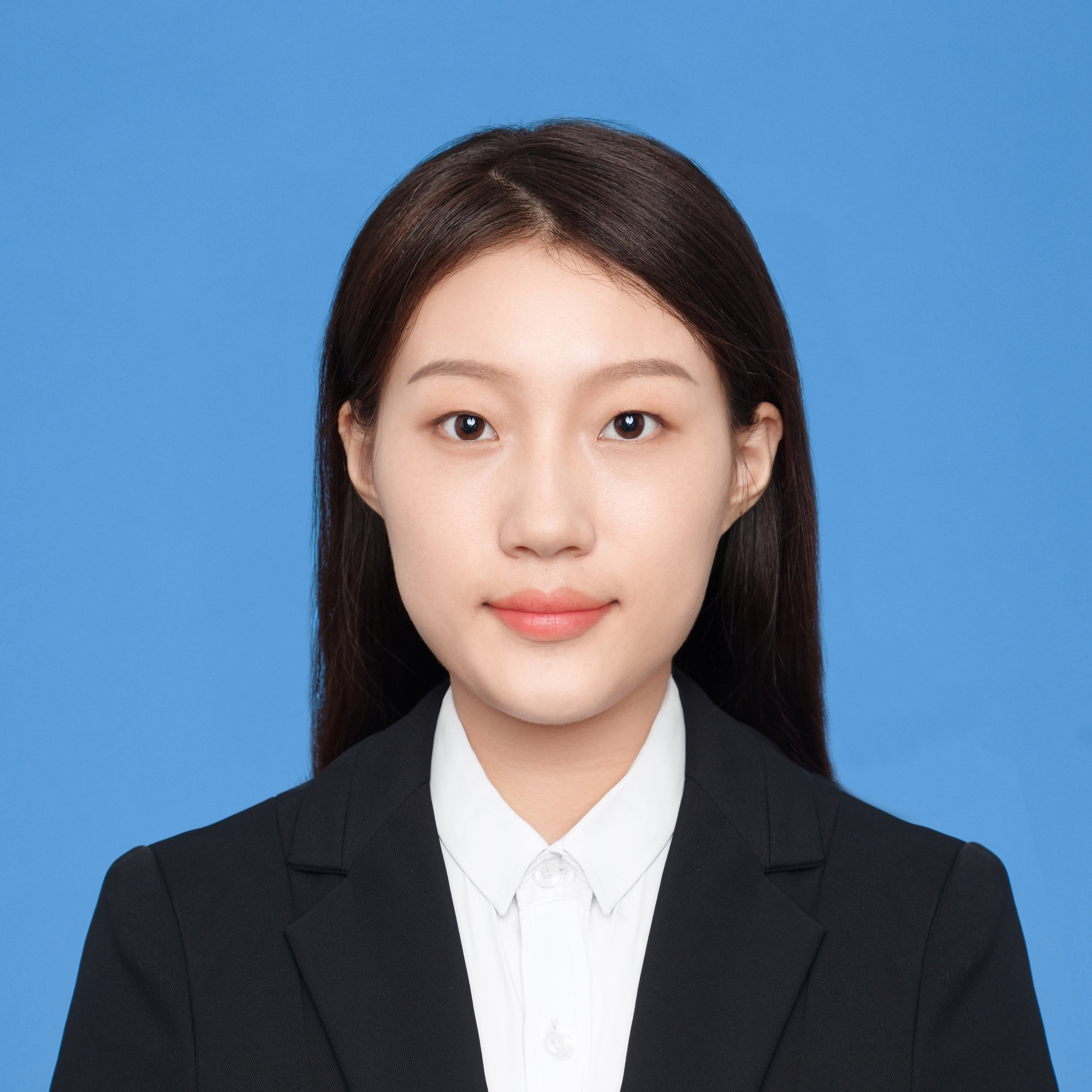安教员 照片