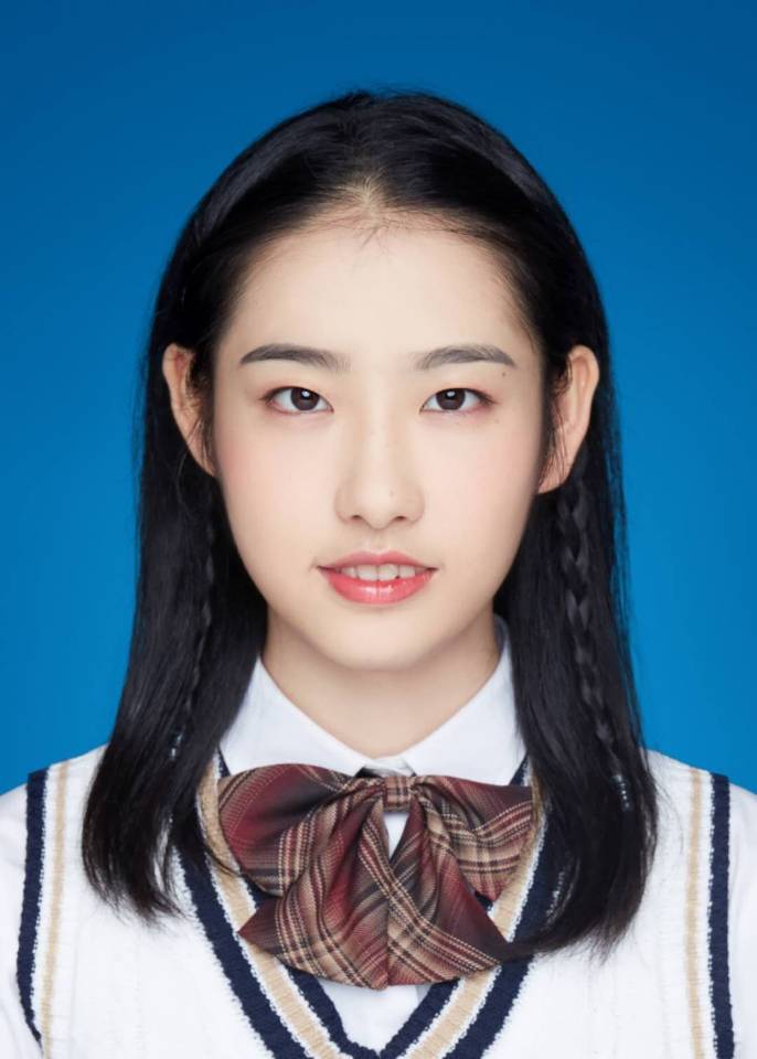 李教员 照片