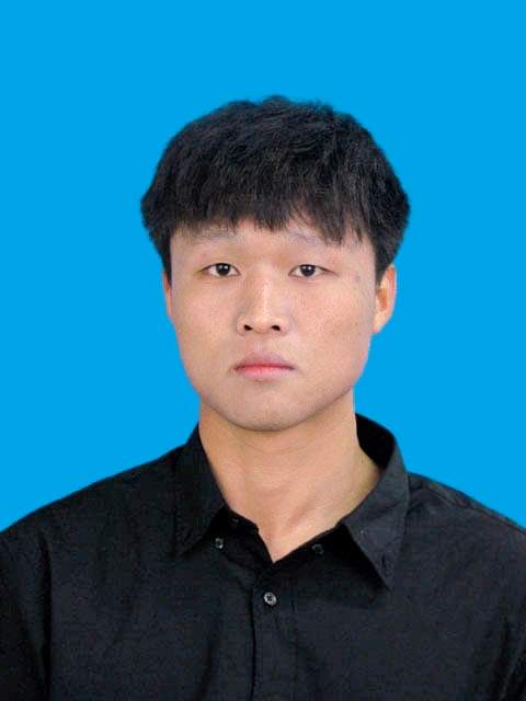 李教员 照片