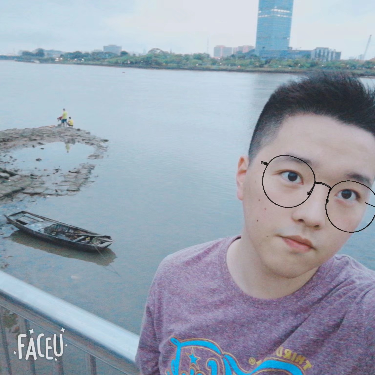 陈教员 照片