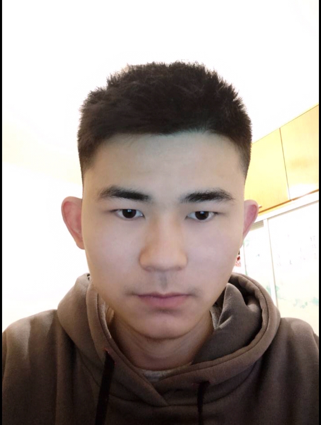 卢教员 照片