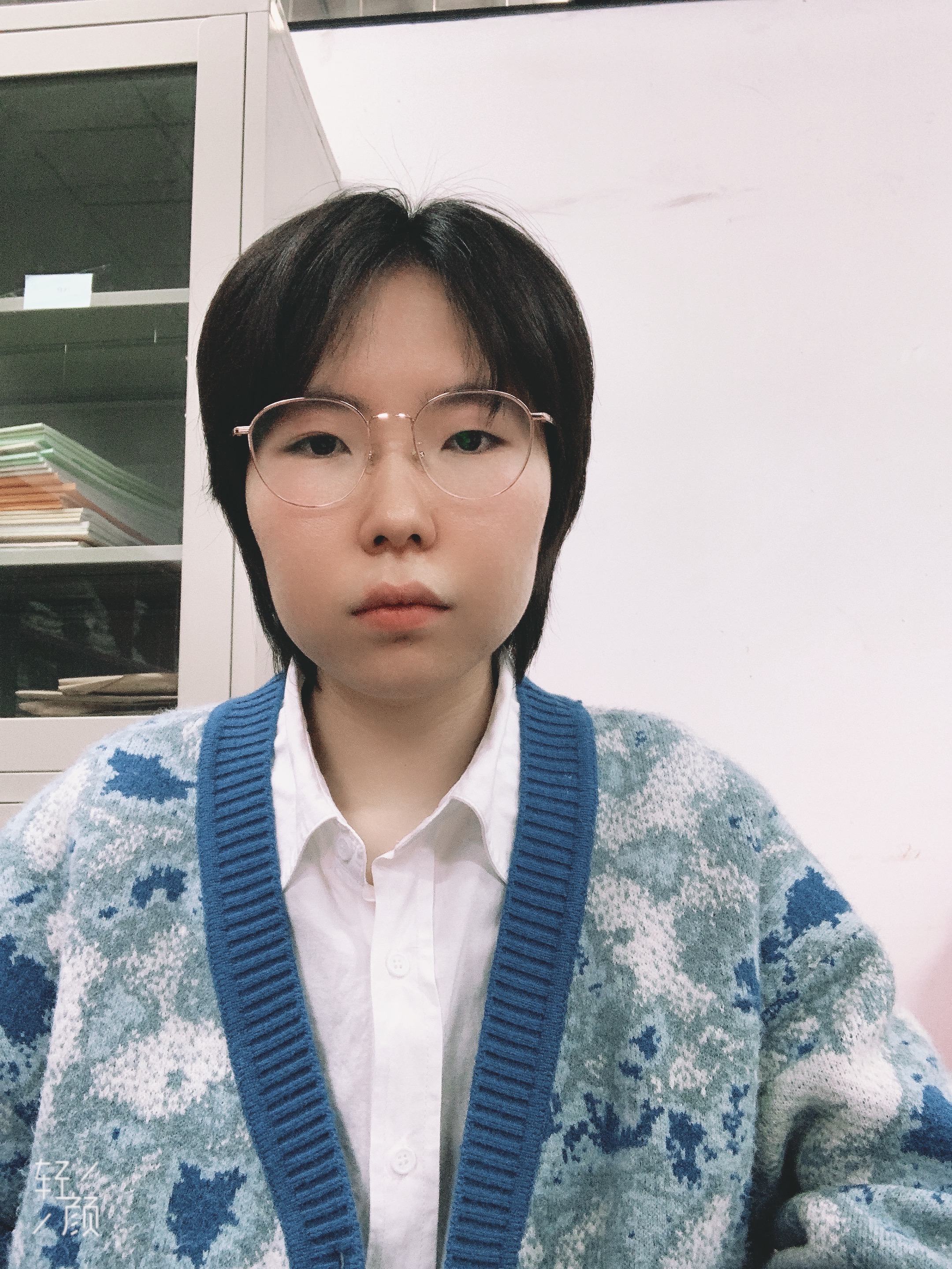 胡教员 照片