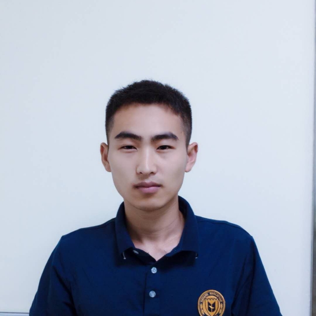闵教员 照片