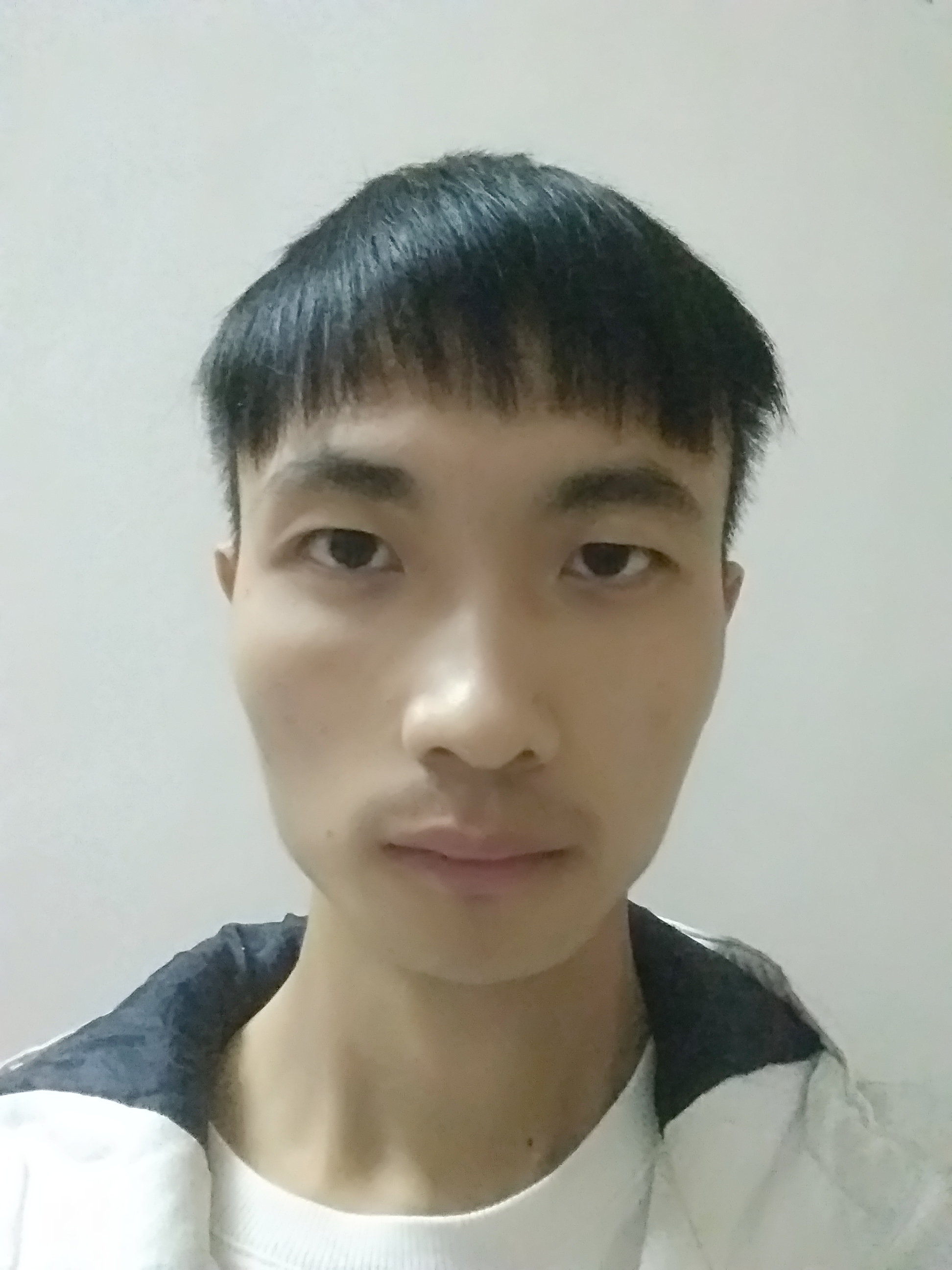王教员 照片